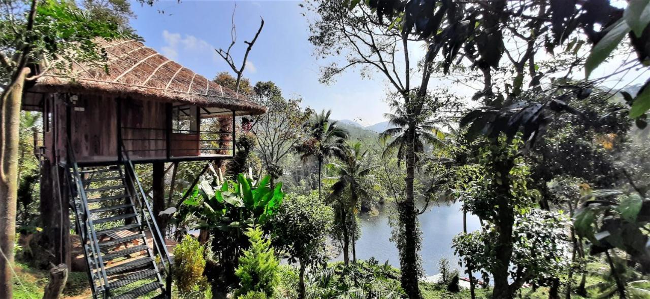 Noah'S Nest Tree House Lägenhet Thekkady Exteriör bild
