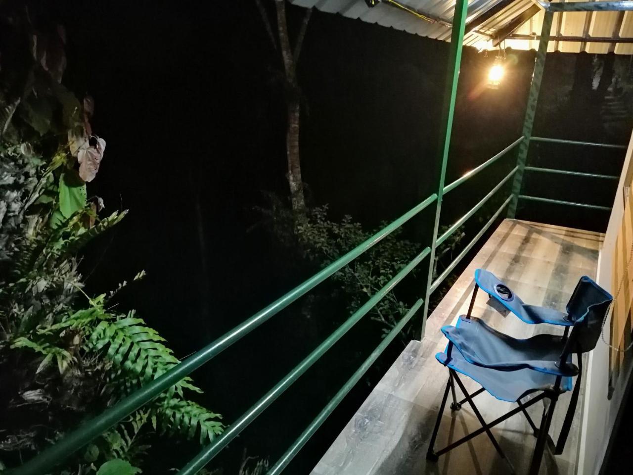 Noah'S Nest Tree House Lägenhet Thekkady Exteriör bild