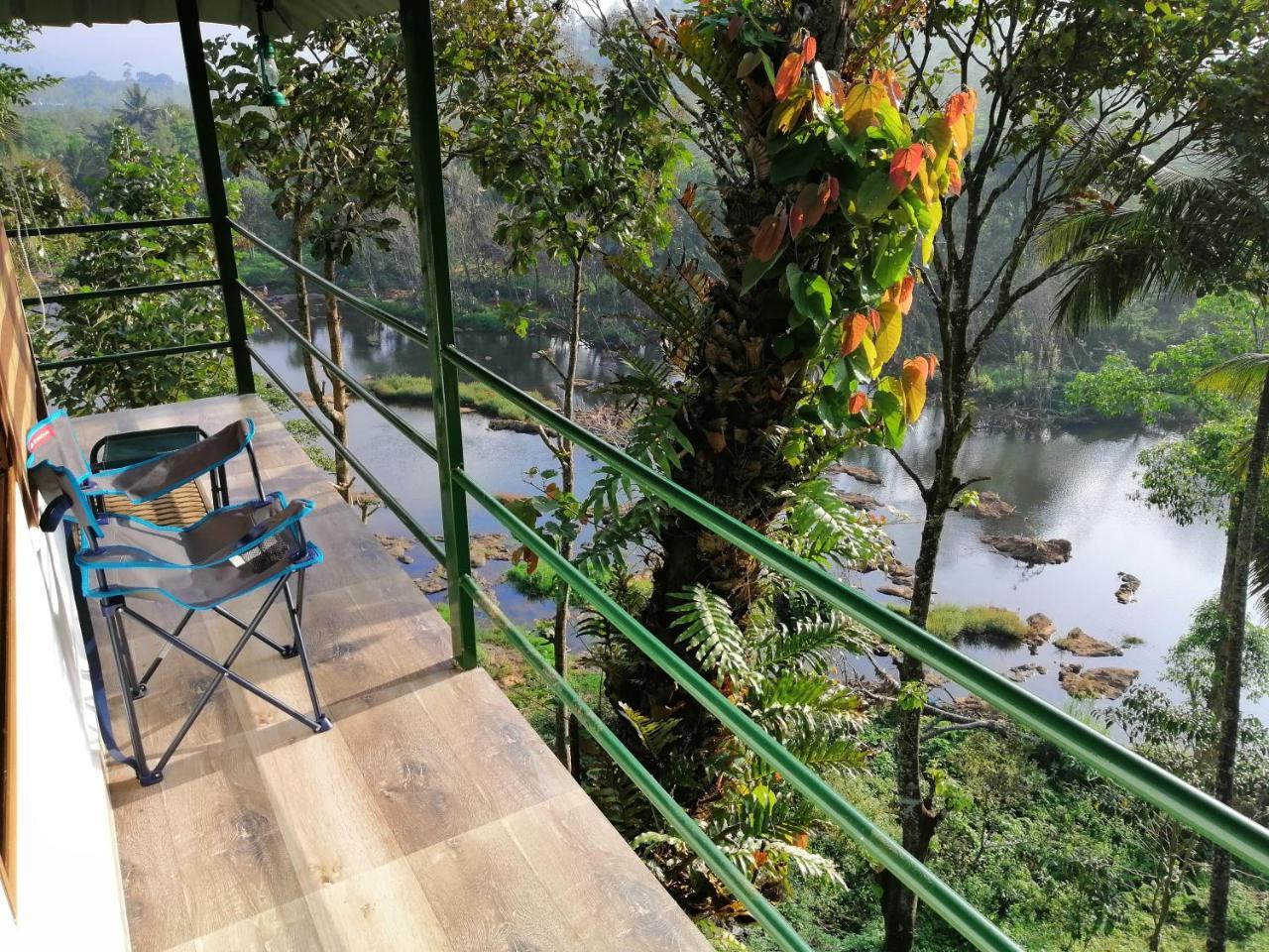 Noah'S Nest Tree House Lägenhet Thekkady Exteriör bild